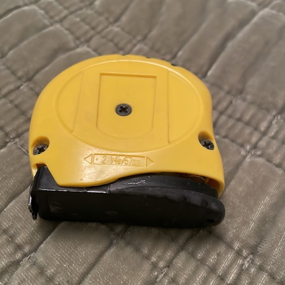 Stanley LeverLock 12 Foot Measuring Tape - Picture 4 of 6